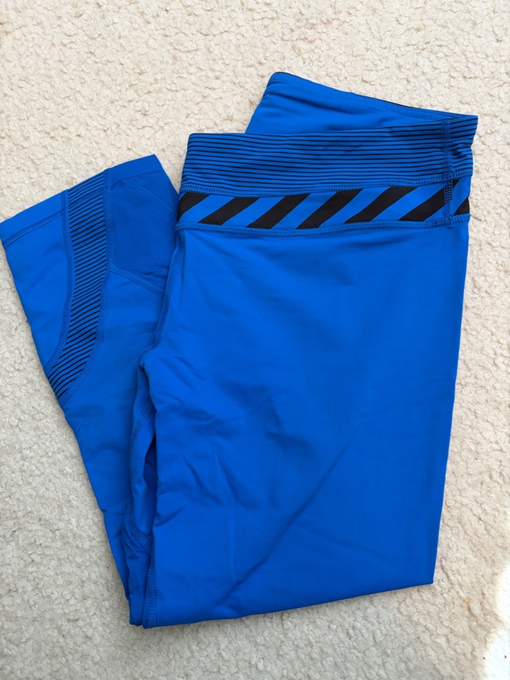Women’s Vintage Lululemon Bright Blue Crop Leggings with Black Stripe Detail